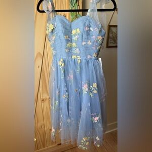Elegant Floral Embroidered Prom Dress - Blue
